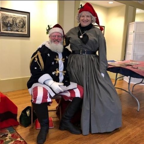 Mr.-and-Mrs.-Claus-2023.jpg