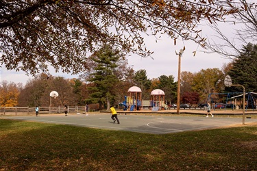 Van-Dyck-Park-1B.jpg